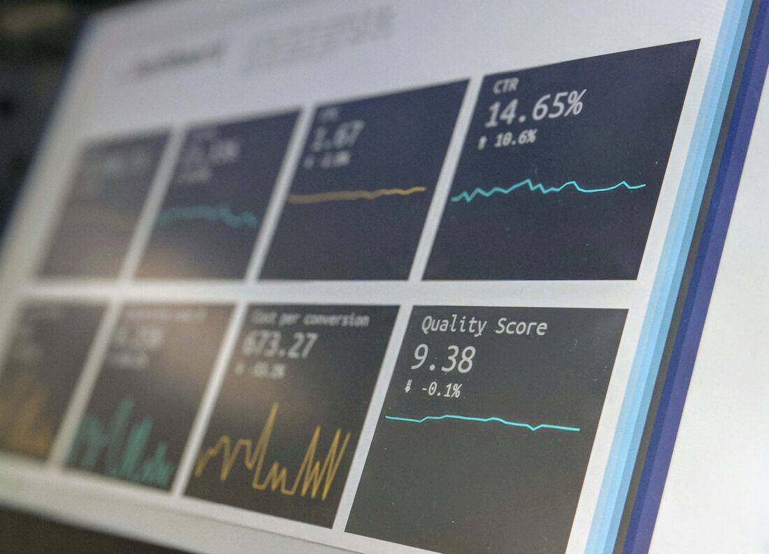 B2B tech PR and analyst relations performance dashboard showing analytics, engagement metrics, and quality scores